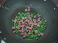 家常菜火腿炒蛋做法图解8)