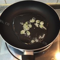 美味的蛋炒饭做法图解3)