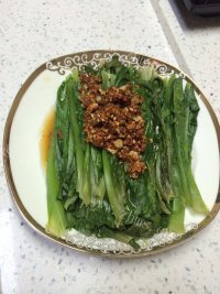 特色美食蒜蓉油麦菜做法图解4)