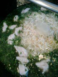 美味的青菜面条