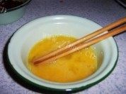 美味的牛肉滑蛋做法图解3)