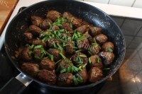 美味的瑞典牛肉丸子做法图解8)