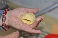 「美味可口」玉米面窝头做法图解6)