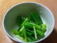 简单的清炒绿豆芽做法图解2)