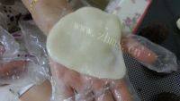 自制豆沙冰皮月饼做法图解6)