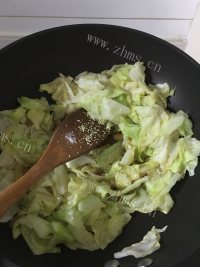 家常菜清炒包菜做法图解4)