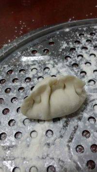 芹菜猪肉水饺做法图解13)