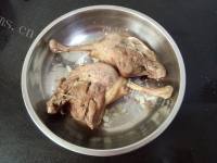 风味独特的梅干菜蒸鸭腿做法图解14)