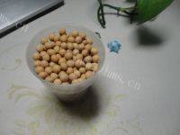 甘脆的花生豆浆做法图解1)
