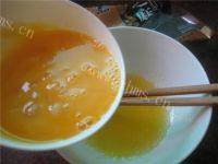 口感不错的芝麻鸡蛋饼做法图解5)