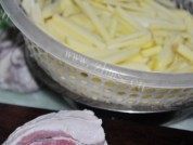 肉末土豆丝做法图解1)