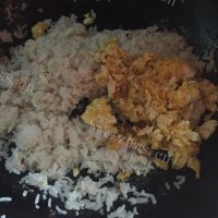 美味的蛋炒饭做法图解6)