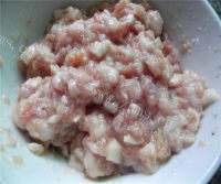 美味的马蹄蒸肉饼做法图解5)