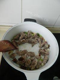 家常菜排骨炖豆角做法图解12)