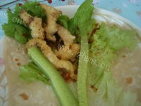 热腾腾的老北京鸡肉卷做法图解18)