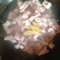 好喝的炉火萝卜羊肉汤做法图解3)