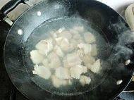 家常菜白萝卜焖肉做法图解2)