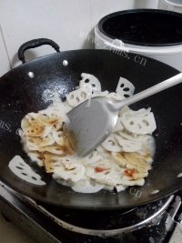家常菜清炒莲藕做法图解6)