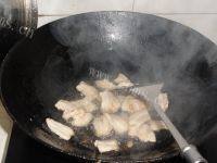 「DIY美食」蒜薹炒肉做法图解4)