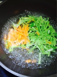 家常菜凉拌三丝做法图解6)