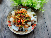 美味的凉拌凉粉