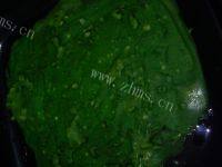 鲜香的菠菜鸡蛋饼做法图解7)