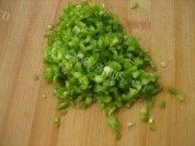 青椒鸡蛋饼做法图解2)