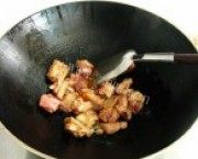 豆角土豆炖排骨做法图解3)