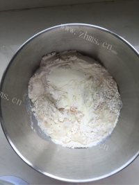 自制红豆沙面包做法图解1)