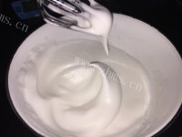 唇齿留香的戚风蛋糕做法图解9)