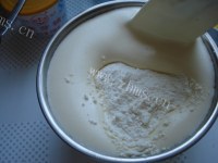 色味俱佳的海绵蛋糕做法图解9)