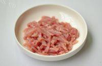家常菜青椒肉丝做法图解2)