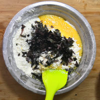 自制海苔芝麻阿拉棒做法图解9)