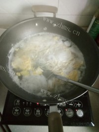 垂涎欲滴的鸡蛋面做法图解6)