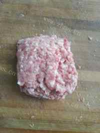 美味的香菇猪肉水饺做法图解1)