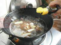 美味铁锅炖鱼贴饼子的做法图解八