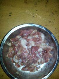 家常菜荷兰豆炒瘦肉做法图解2)