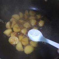 好吃的红烧土豆的做法图解六