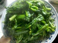 四溢的清炒菜心