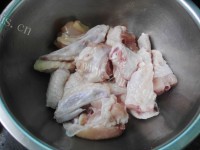美味的红烧鸡翅做法图解2)