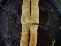 美味的黑米面煎饼做法图解9)