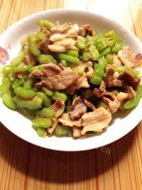 易做的苦瓜炒肉