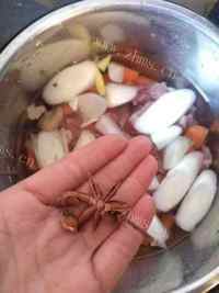 好吃的咖喱牛腩汤面做法图解3)