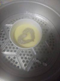 营养的虾仁蒸蛋做法图解5)