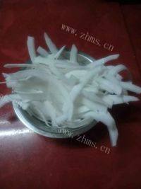 美味的椰子煲鸡做法图解1)