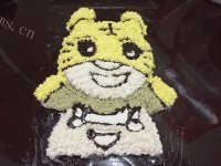 美味巧虎型裱花蛋糕做法图解13)