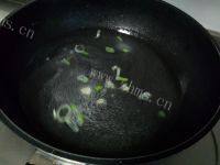 紫菜虾皮鸡蛋汤的做法图解三