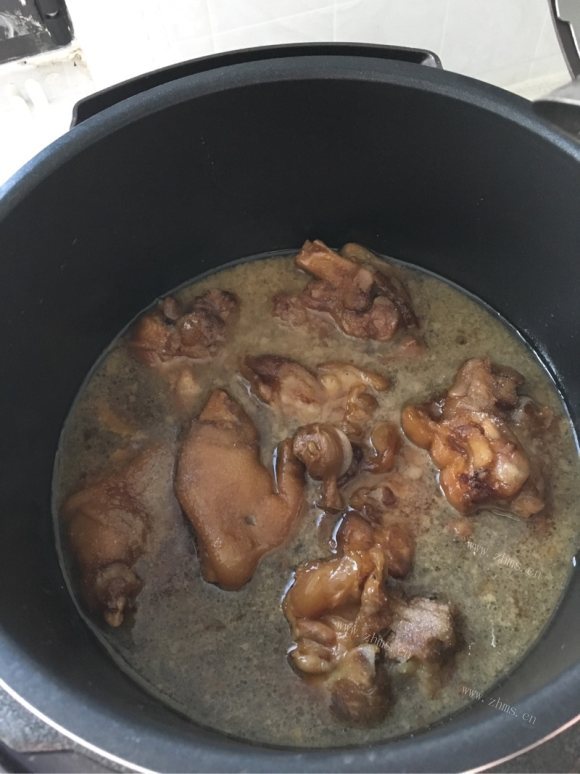 珍馐美味的炖猪蹄