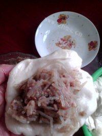 家常洋葱肉馅饼做法图解3)