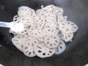 家常菜炒脆藕